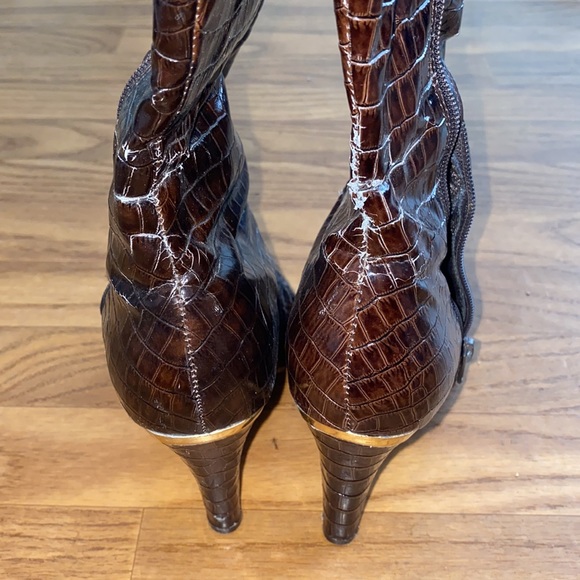 Knee-high Brown Alligator Boots - Picture 8 of 8
